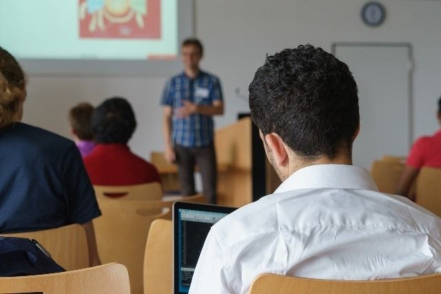 Rektoru padome rosina atteikties no studiju virzienu akreditācijas, to aizstājot ar augstskolu akreditāciju