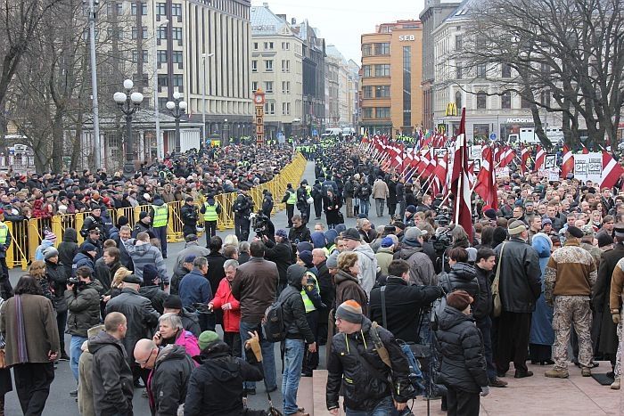 Reportāža: Rīgā piemin leģionārus (papildināta fotogalerija)