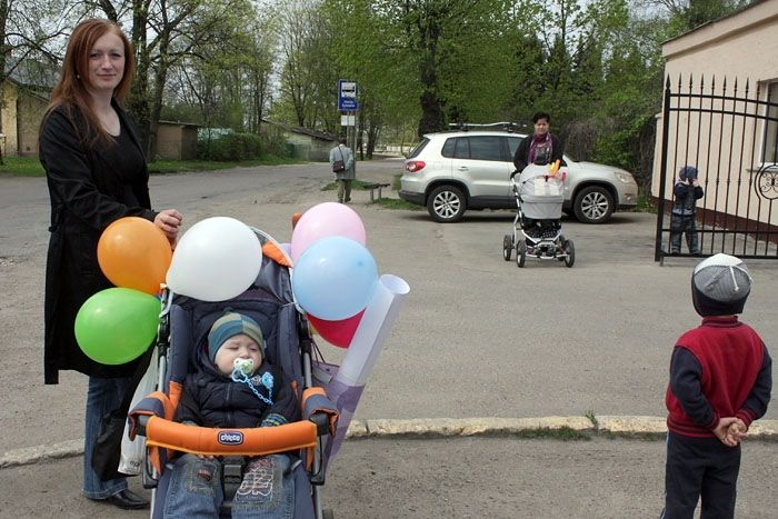 Reportāža: Salaspils Botāniskajā dārzā pulcējas māmiņas 