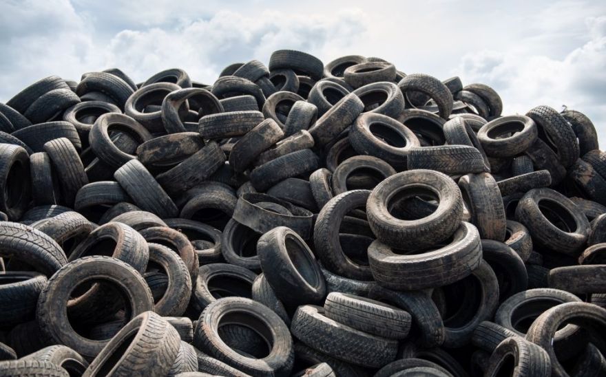 Riepu nodošanas akcijā Siguldā savākta 121 tonna nolietotu auto riepu