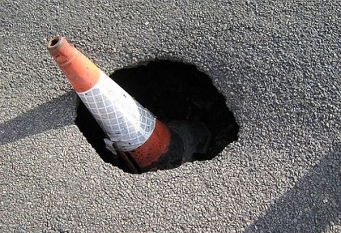 Rīgas ielu bedru lāpīšanai kopš gada sākuma iztērēti aptuveni 400 000 eiro