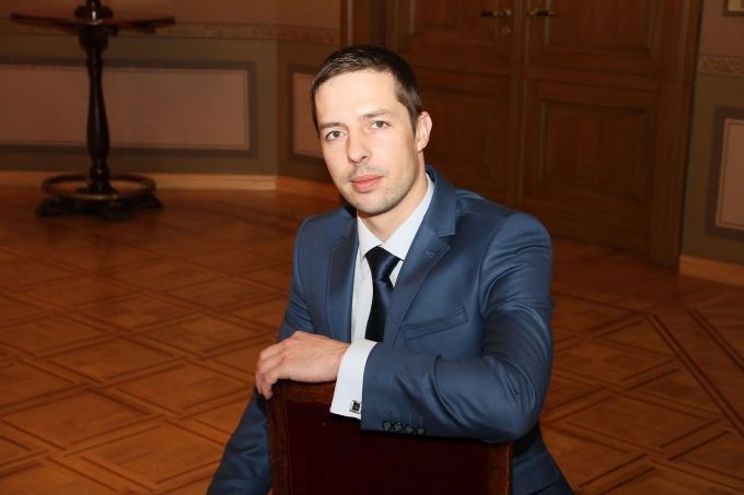 Rihards Mačanovskis piedalījies profesionālā kartinga sacensībās. 10 ekspresjautājumi operdziedātājam