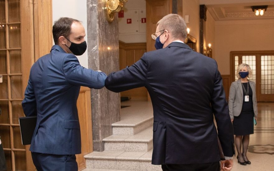 Rinkēvičs atradīsies karantīnā pēc kontaktēšanās ar Slovēnijas ārlietu ministru, kuram konstatēta inficēšanās ar Covid-19