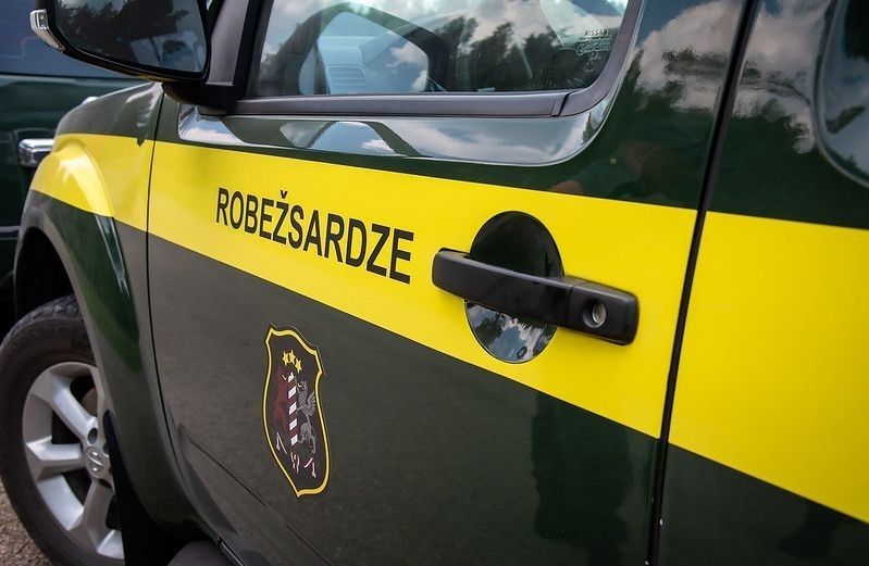 Robežsardze: Pagaidām nav pazīmju, ka Latvijai tuvotos liels robežpārkāpēju skaits