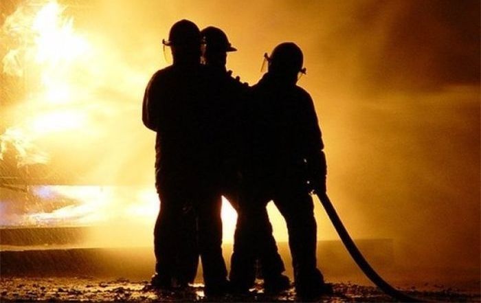 Ropažu novadā degusi pirts un divstāvu dzīvojamās mājas jumts, atrasts mežā apmaldījies cilvēks