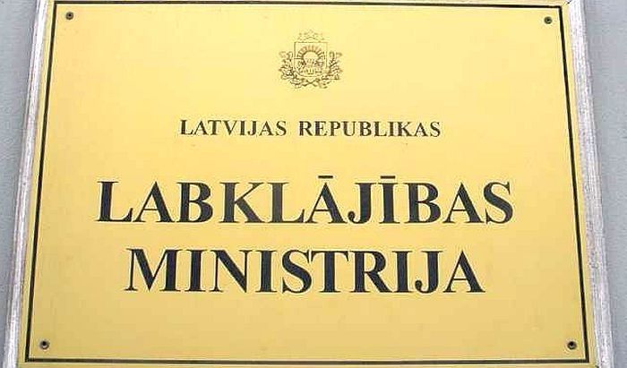 Rosina pārstrukturizēt VBTAI, izveidojot bāriņtiesas uzraugošo Centrālo bērnu tiesību aizsardzības iestādi