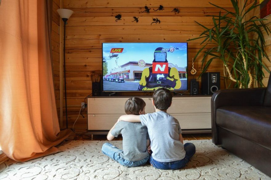 Sācis skatīties – noskatīsies līdz galam: ar ko īpašs Latvijas televīzijas skatītājs