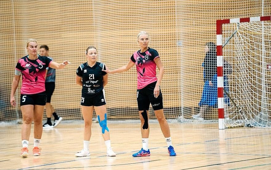 Salaspils handbolistēm sakāve gan viesos, gan savās mājās