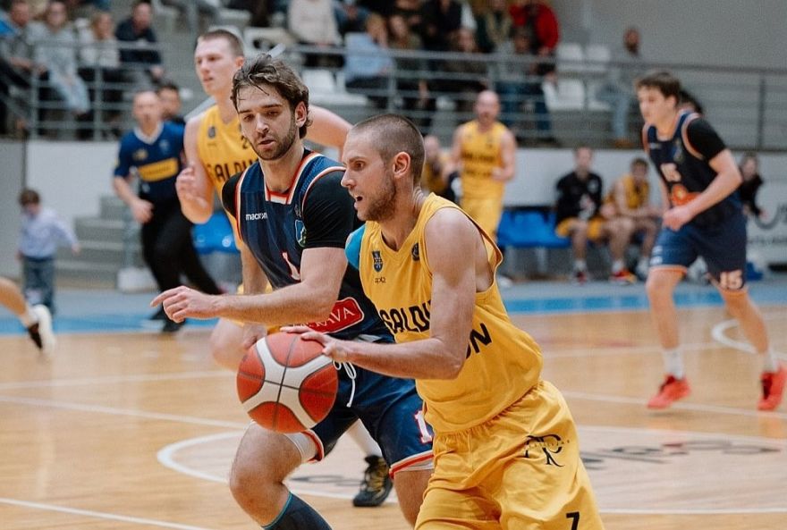 Salaspils un Saulkrastu basketbolisti nostiprinās vadībā, "Ķekavai" piektais zaudējums