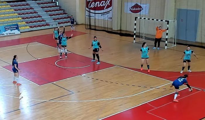Salaspils un Stopiņu handbolistes iekļūst Latvijas kausa pusfinālā