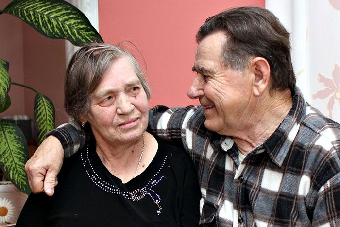 Šampanietis, kas pārvēršas zeltā