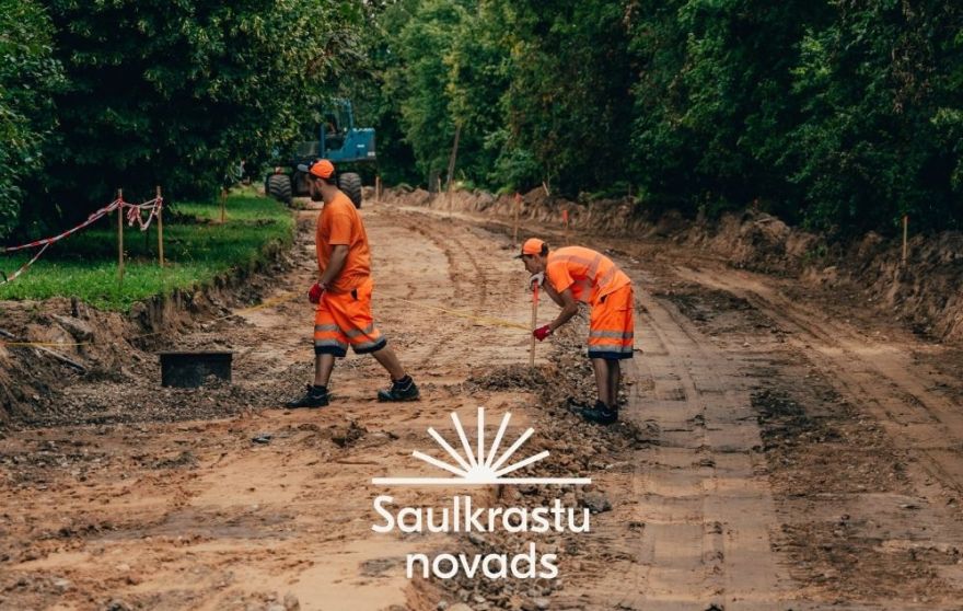 Saulkrastu novada pašvaldība par nepilnu miljonu eiro Lojas ciemā pārbūvē divas ielas