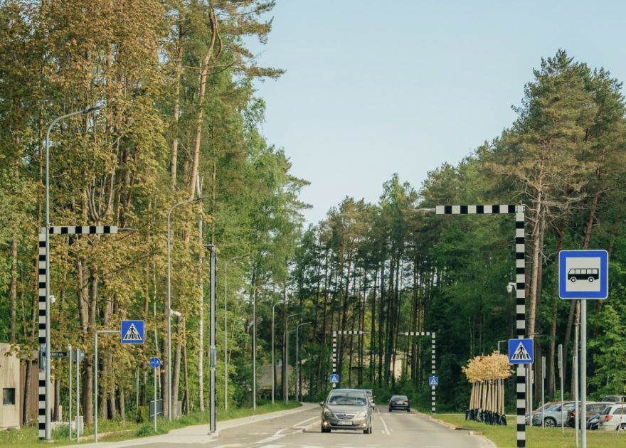 Saulkrastu novada pašvaldība pieprasa pārskatīt lēmumu par autobusu reisu samazināšanu