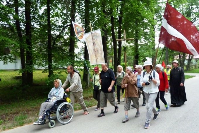 Saulkrastus un Carnikavu apmeklēs simtgades svētceļnieki
