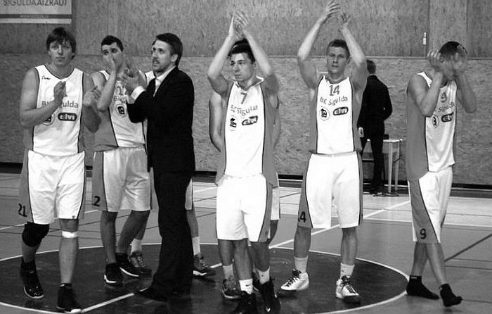 Sēru vēsts Siguldā: Atrastas pirms nedēļas pazudušā basketbola trenera mirstīgās atliekas