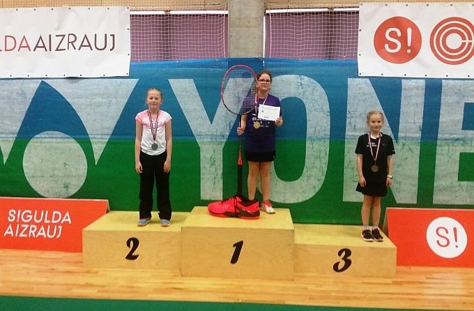 Siguldas novada atklātajā čempionātā badmintonā mājiniekiem četras uzvaras