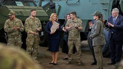 Attēls rakstam: Siliņa varētu izvērtēt iespēju kļūt par aizsardzības ministri
