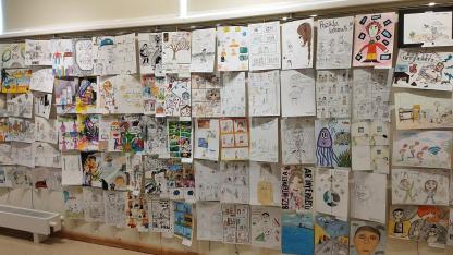 Attēls rakstam: Skolēnu karikatūru konkursam Ķekavā saņemti 812 darbi