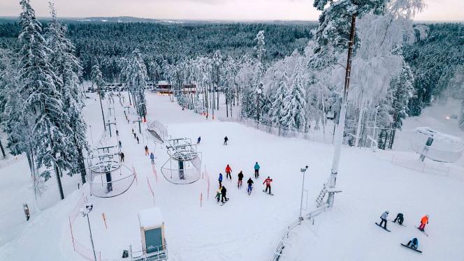 Attēls rakstam: Slēpošanas trašu pārstāvji aizvadīto sezonu vērtē kā veiksmīgu; Riekstukalnā  apmeklētība bijusi tuvu rekordlīmenim