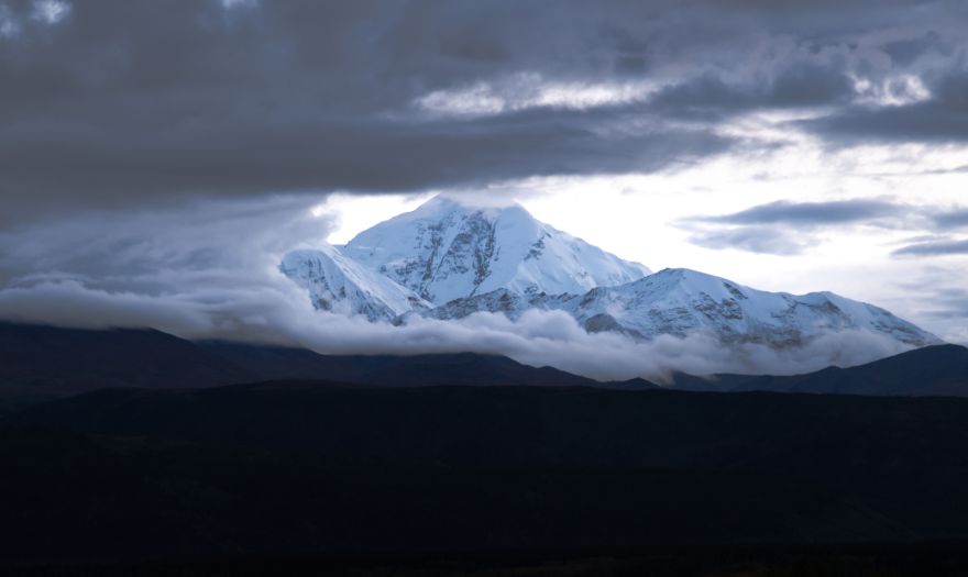 Stāvoklis ir ļoti smags: aicina ziedot Denali kalna traģēdijā cietušā alpīnista Bilzēna ārstēšanai