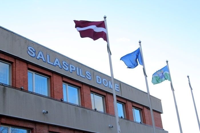 Strīdā par pastāvīgo komiteju izveidi Salaspils dome Satversmes tiesā uzvarējusi Gerhardu