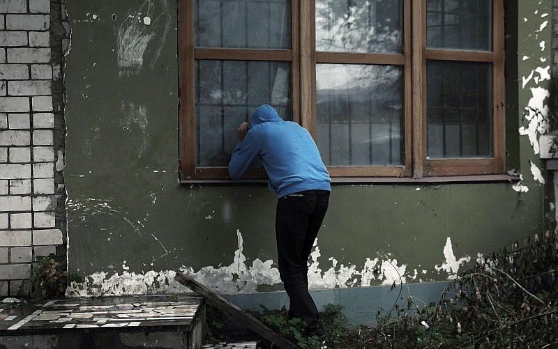 Svētkos prom no mājām? Ieteikumi mājokļa drošībai