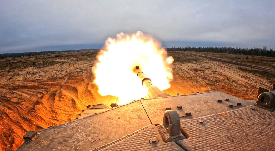 Tanki, šāvieni un nakts mācības: Ādažos sāksies NATO "Iron Spear"