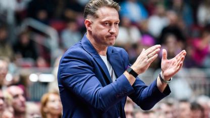 Attēls rakstam: “Tas viņiem nepalīdzēja uzvarēt!” Buļs atklāj, kādas rokzvaigžņu cienīgas prasības nācies izpildīt, uzņemot Itālijas “Derthona” komandu