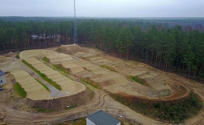 Tiesās policijas transporta un materiāli tehniskās apgādes vadību par policijas resursu izlietošanu BMX trases būvniecībai