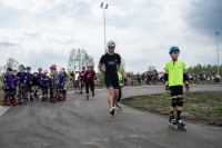 Foto, video: Tīrainē svinīgi atklāta jaunā skrituļošanas trase