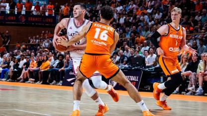 Attēls rakstam: Tomēr nolauza: Latvijas basketbolistiem grūta uzvara Pasaules kausa kvalifikācijas mačā Nīderlandē