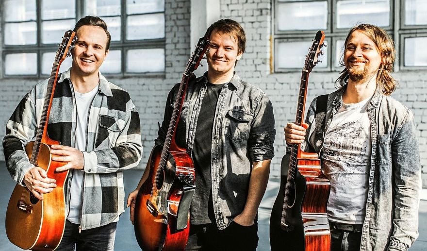 Trīs ģitāristi izdod albumu "Bērziņš Jaunais Smukais"