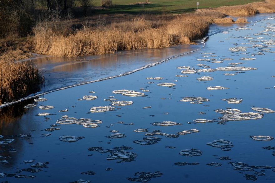 Ūdens līmenis upēs galvenokārt pazeminās