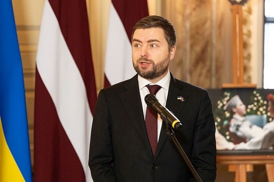 Ukrainas prezidents atbrīvo no amata vēstnieku Latvijā