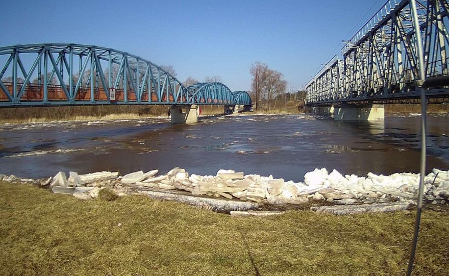 Upēs Latvijas austrumu un centrālajos rajonos ir krasas ūdens līmeņa svārstības