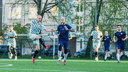 Attēls rakstam: Upesciema futbolisti iesit septiņus vārtus Rīgas čempionāta spēlē
