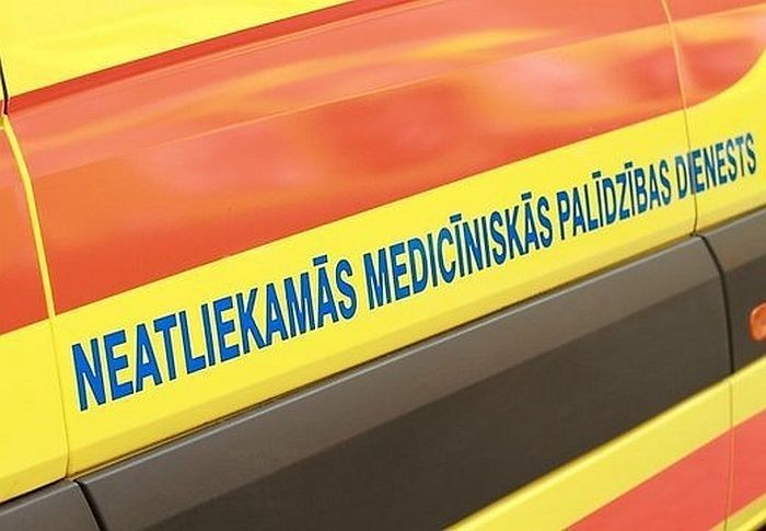 Upesleju internātpamatskolā pa logu izkritusi audzēkne