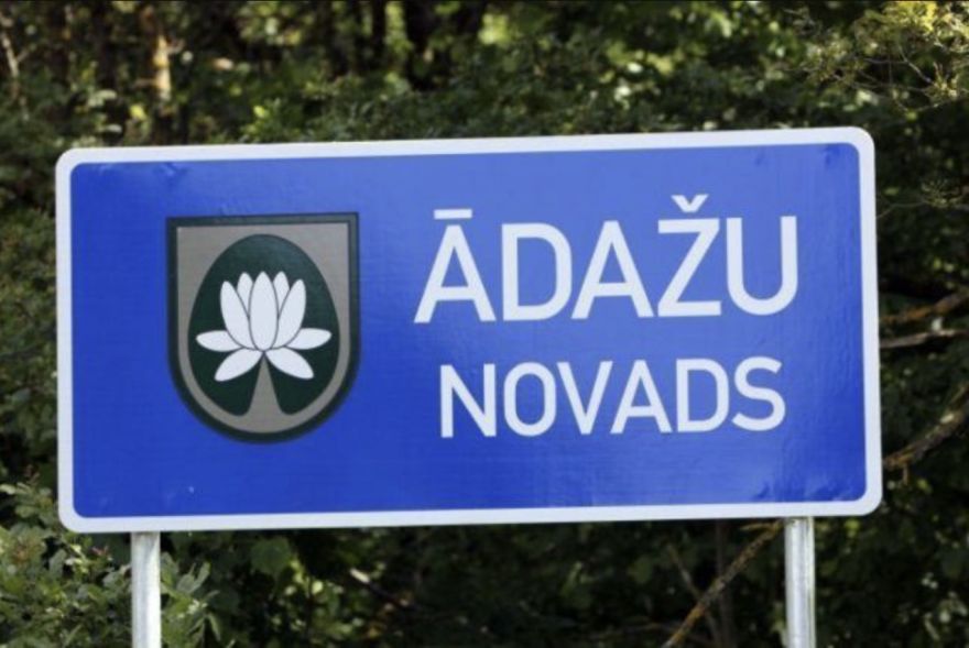 “Uzaicinājums ir, bet darba kārtībā jautājuma nav!” Ādažos pirms domes sēdes jauns satraukums