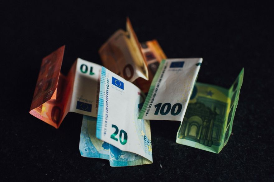 Uzlabojies Latvijas rezultāts korupcijas uztveres indeksā