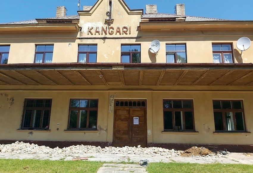 Uzsākti Kangaru stacijas perona remontdarbi