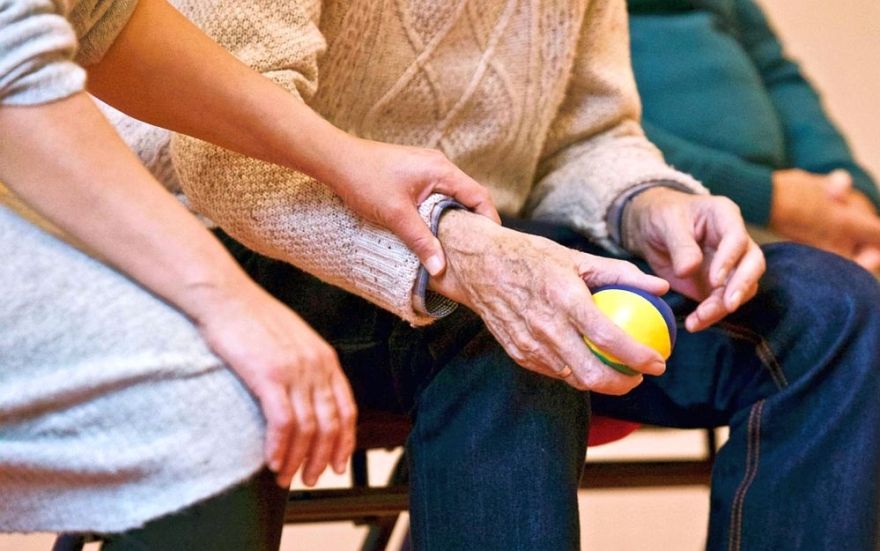 Uztura līgums un kad to slēgt: iedzīvotāju biežāk uzdotie jautājumi notāriem