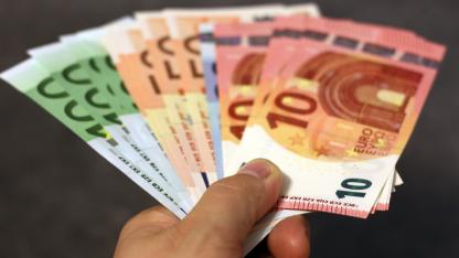 Attēls rakstam: Vai tava alga aug tikpat strauji kā citiem? Publicēts jaunākais ziņojums par iedzīvotāju ienākumiem