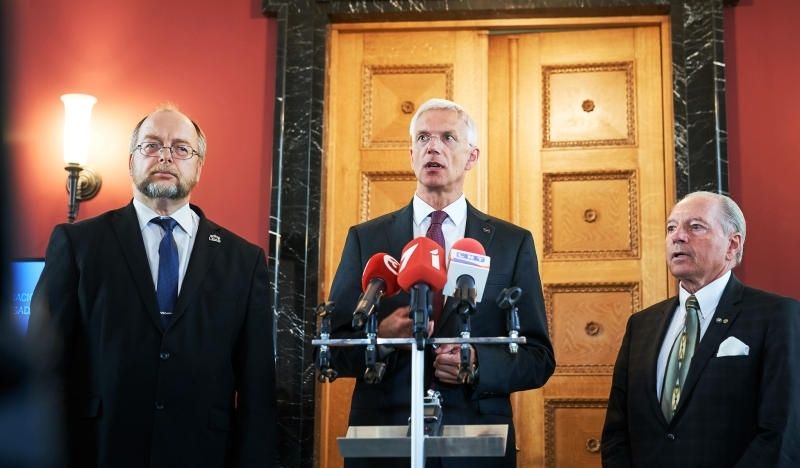 Valdībai un sociālajiem partneriem nav vienprātības par 2020.gada budžetu, tomēr tas tiks virzīts uz Saeimu