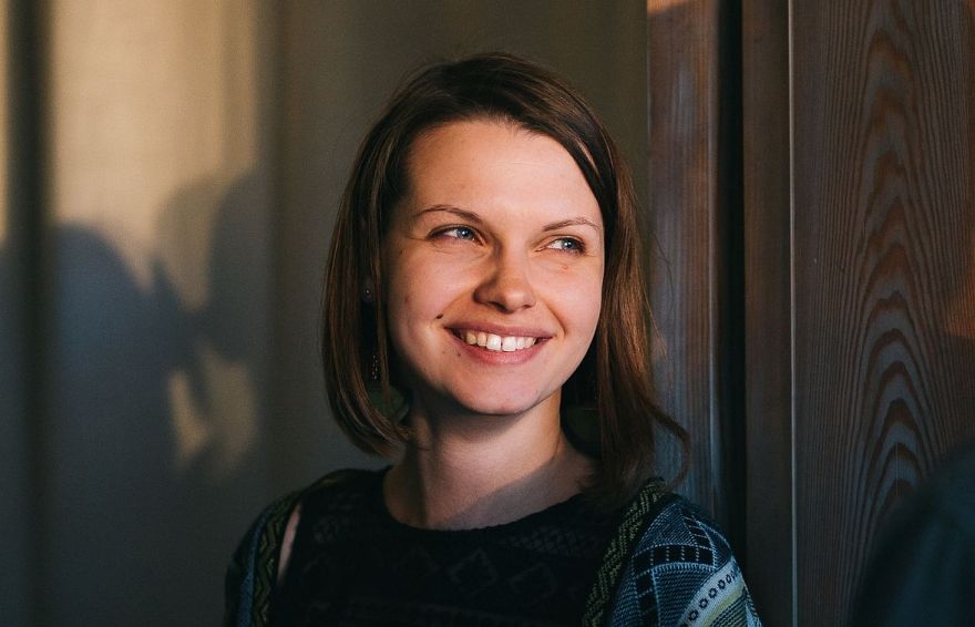 Valmiermuižas kultūras biedrības vadītāju Sabīni Vandānu aizkustina brīži, kad var radīt prieku citiem