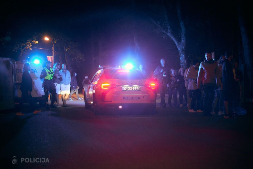 Valsts policija atklāj izmeklēšanas detaļas par milzīgo narkotiku slēpņu tīklu Jūrmalā un Jelgavā