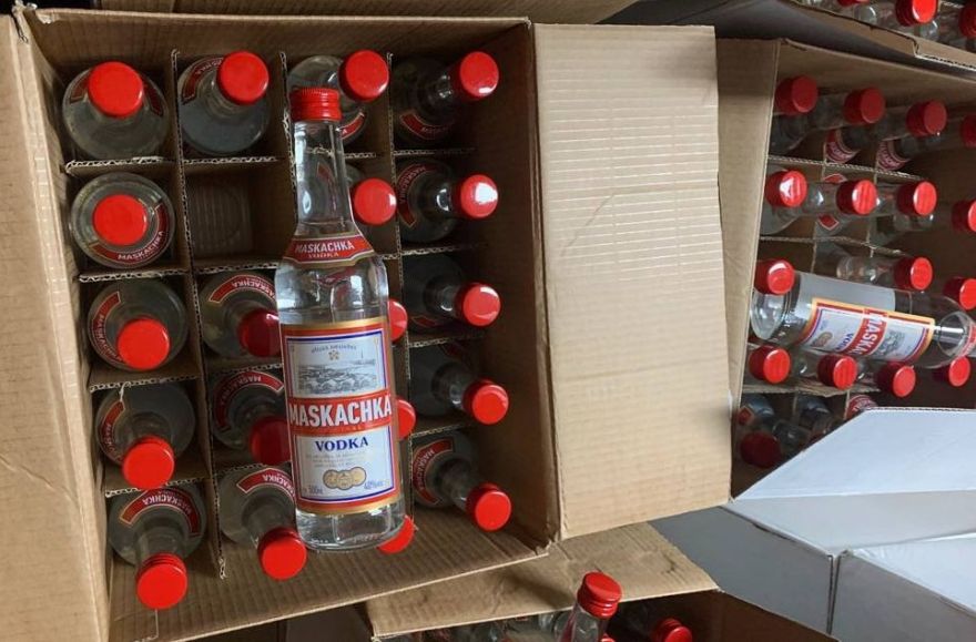 Valsts policija Pierīgā un Rīgā konfiscējusi 7701 litru alkohola bez akcīzes markām
