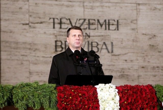 Valsts prezidents: Latvija droši un pārliecināti iet to ceļu, kuru bija iecerējuši valsts dibinātāji