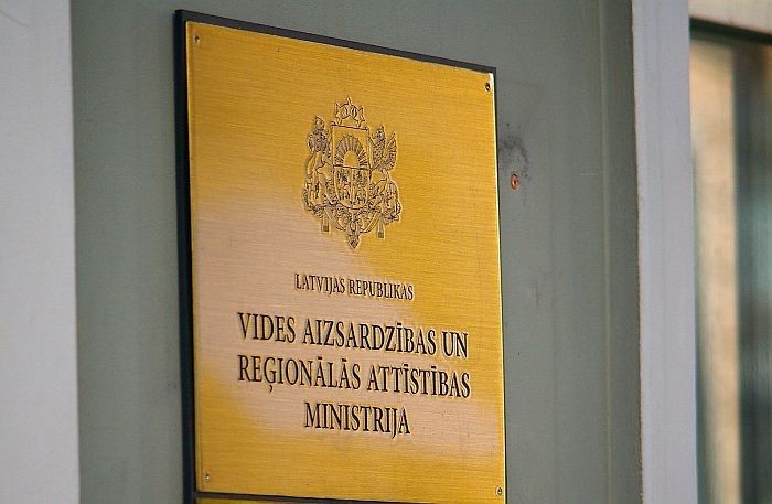 VARAM: Ķekavas mēra vietnieks Adats var turpināt pildīt deputāta pienākumus