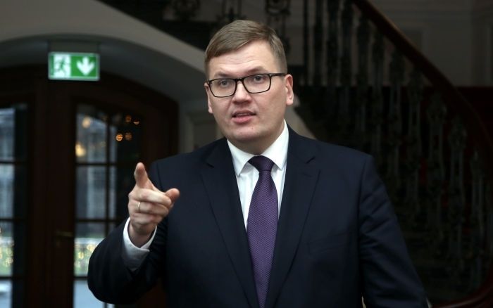 VARAM konstatējusi iespējamus likuma pārkāpumus Rīgas domes darbībā un "dod pēdējo iespēju" Ušakovam tos paskaidrot