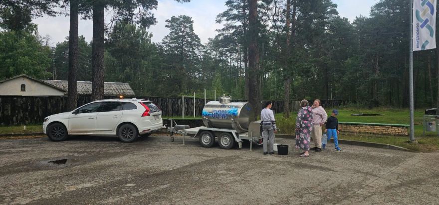 Vētra atstāj bez ūdens: Ropažu novadā iedzīvotājiem nodrošina dzeramo ūdeni!